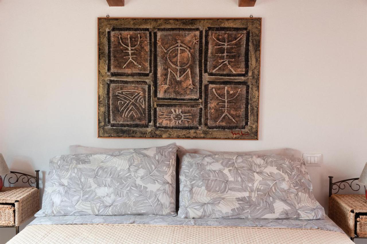 Sa Guardia De Ferricci Bed & Breakfast Solanas  Exterior photo