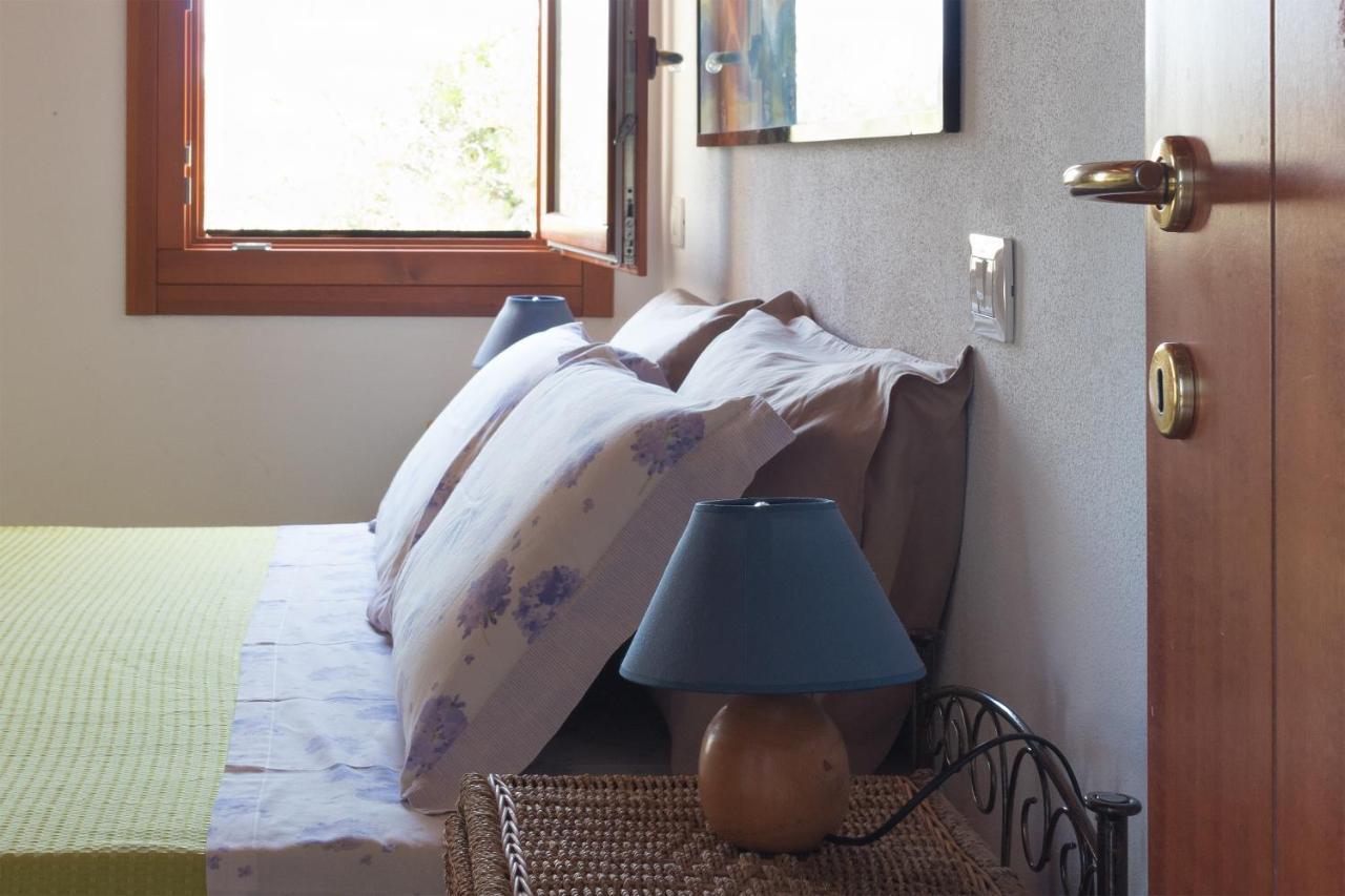 Sa Guardia De Ferricci Bed & Breakfast Solanas  Exterior photo