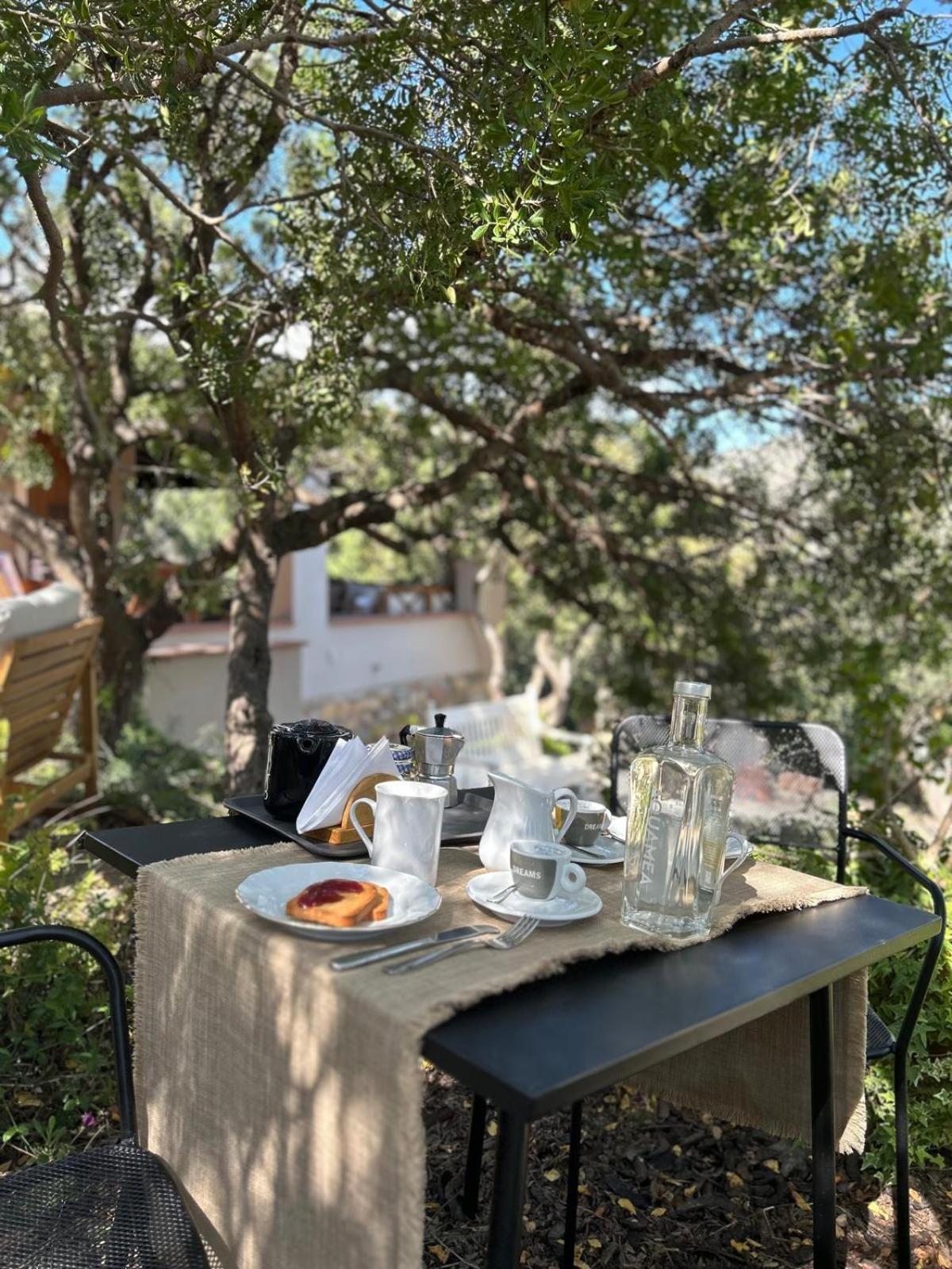 Sa Guardia De Ferricci Bed & Breakfast Solanas  Exterior photo